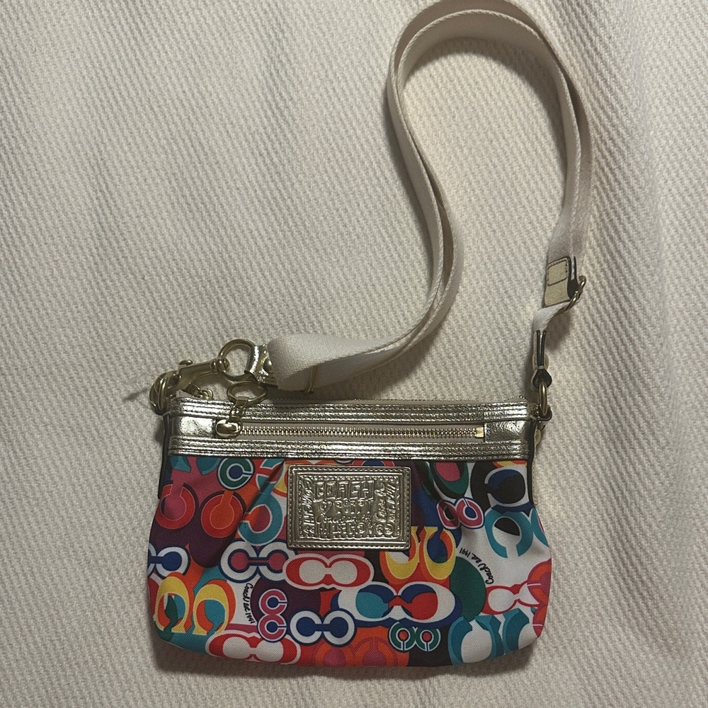 Coach poppy crossbody bag with Silver Trim